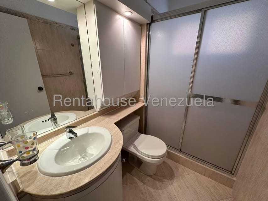 Apartamento (1 Nivel) en Alquiler en Las Mercedes, Distrito Metropolitano - 25