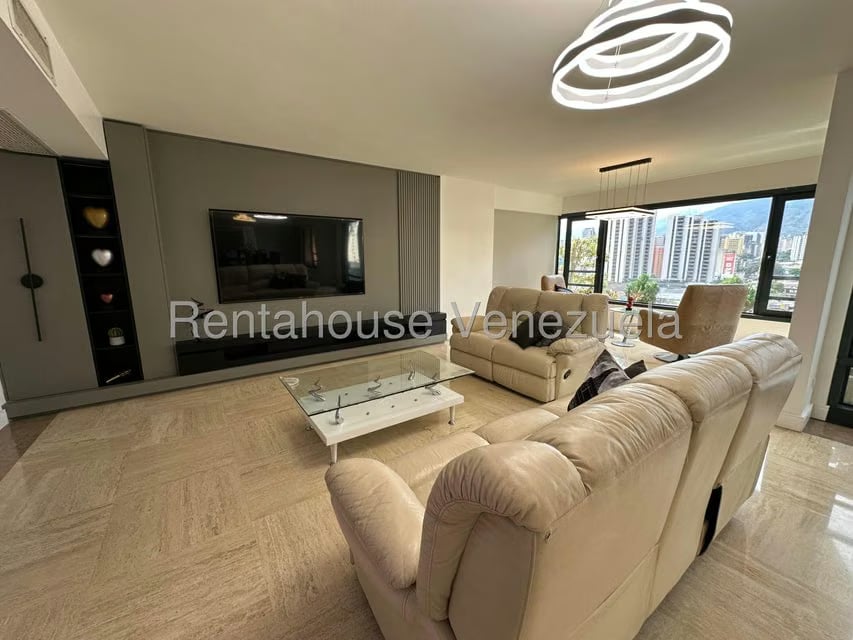Apartamento (1 Nivel) en Alquiler en Las Mercedes, Distrito Metropolitano - 5