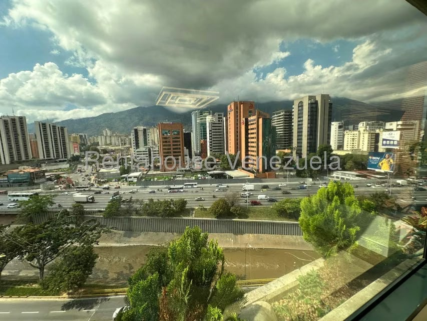 Apartamento (1 Nivel) en Alquiler en Las Mercedes, Distrito Metropolitano - 8