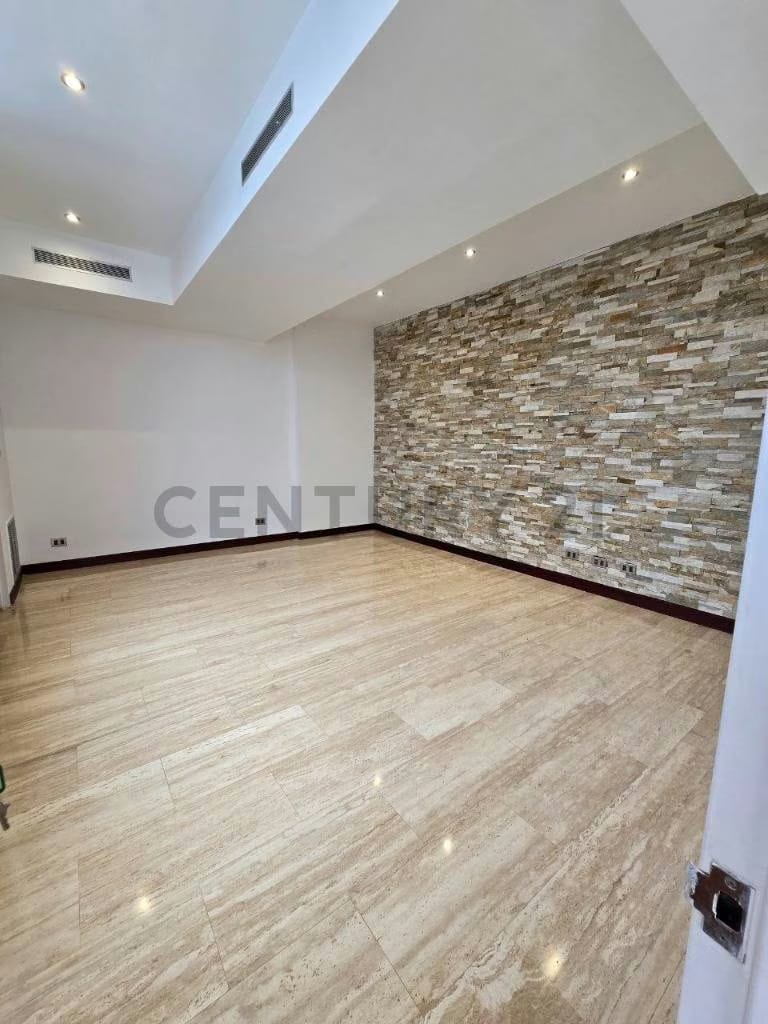 Penthouse Triplex en Alquiler frente al colegio Henry Clay | Los Samanes - 4