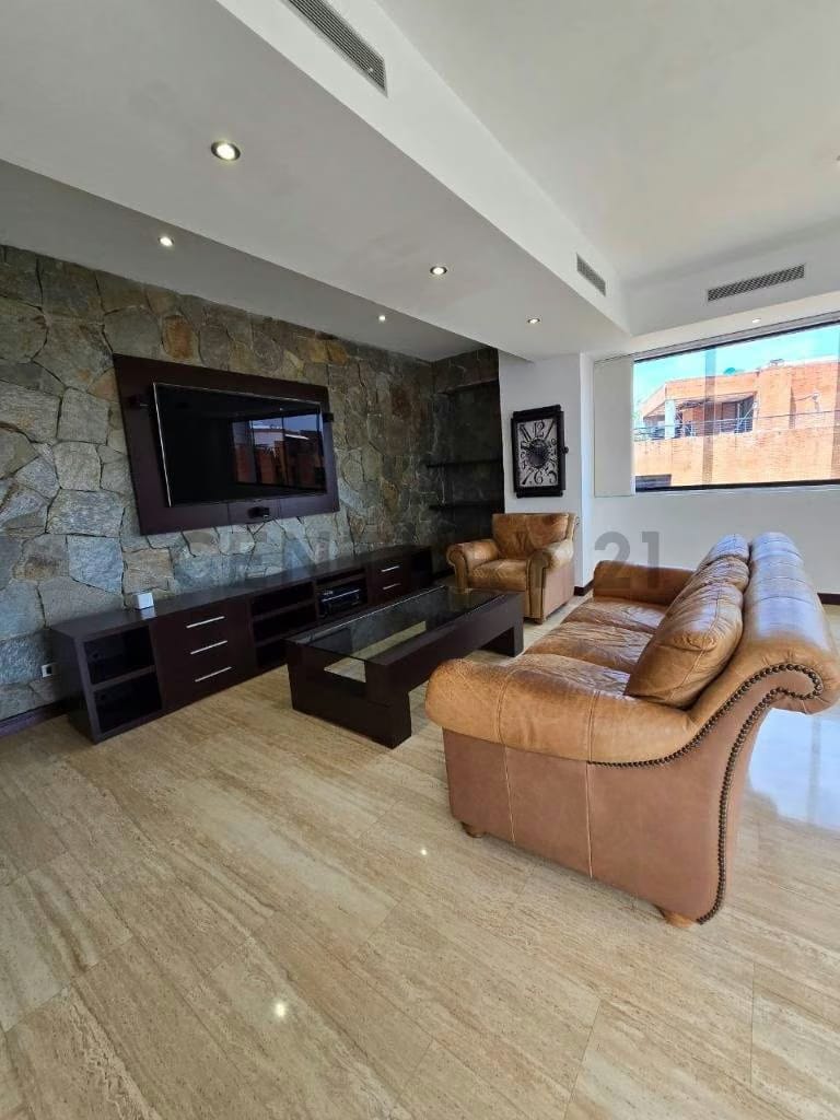 Penthouse Triplex en Alquiler frente al colegio Henry Clay | Los Samanes - 5