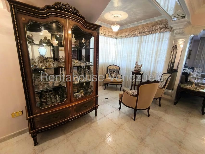 Apartamento (Duplex) en Venta en Terrazas del Avila, Distrito Metropolitano - 13