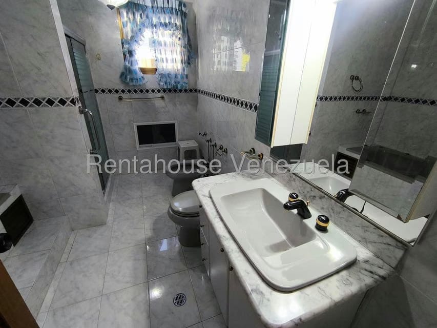 Apartamento (Duplex) en Venta en Terrazas del Avila, Distrito Metropolitano - 34