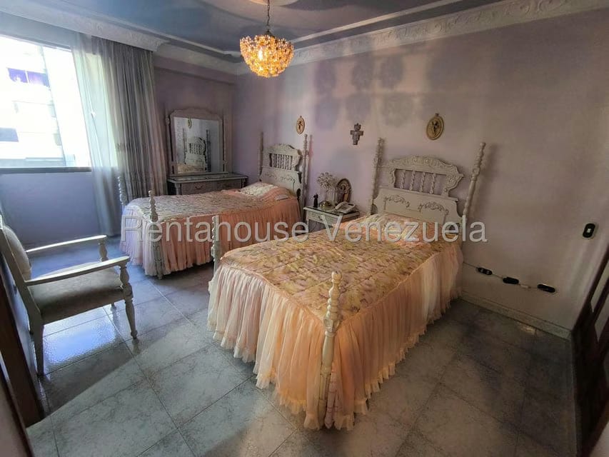 Apartamento (Duplex) en Venta en Terrazas del Avila, Distrito Metropolitano - 36