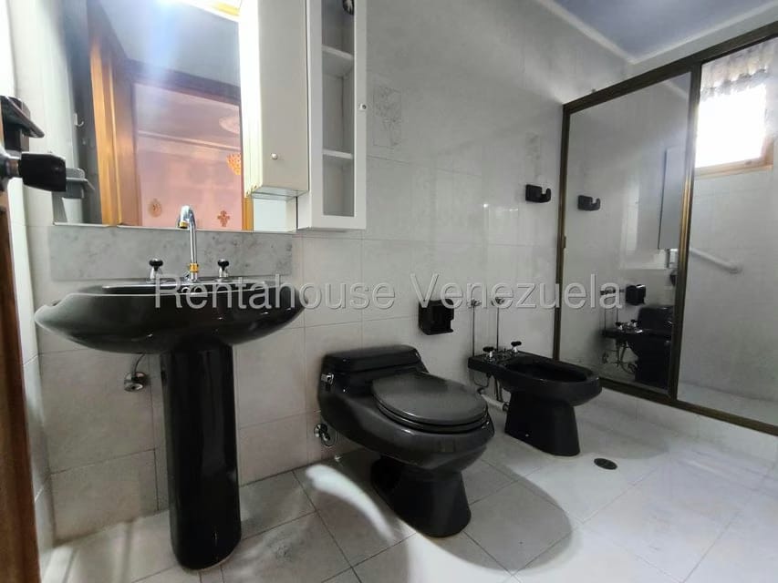 Apartamento (Duplex) en Venta en Terrazas del Avila, Distrito Metropolitano - 37