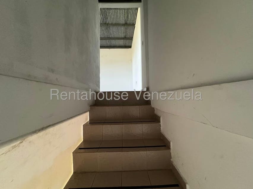 Comercial (Galpon - Deposito) en Venta en Circunvalacion Sur, Portuguesa - 7