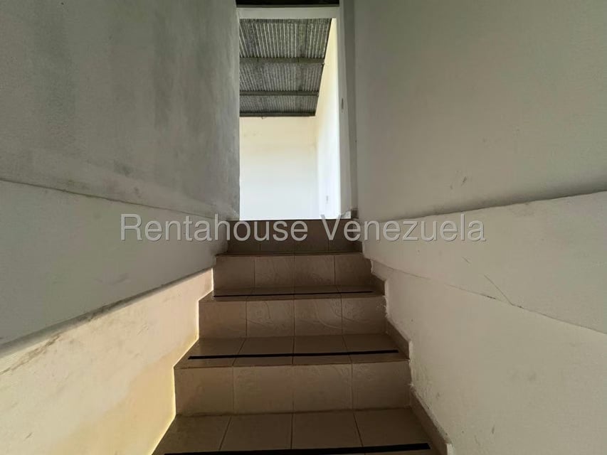 Comercial (Galpon - Deposito) en Venta en Circunvalacion Sur, Portuguesa - 7