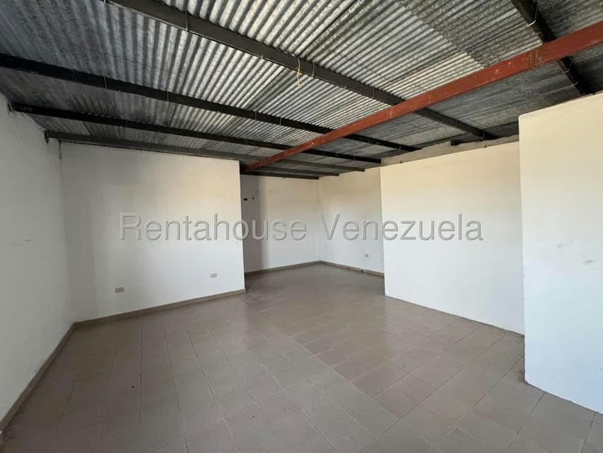 Comercial (Galpon - Deposito) en Venta en Circunvalacion Sur, Portuguesa - 9