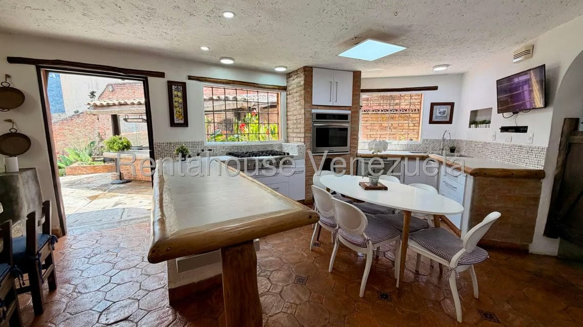 Casa (1 Nivel) en Venta en Los Guayabitos, Distrito Metropolitano - 2