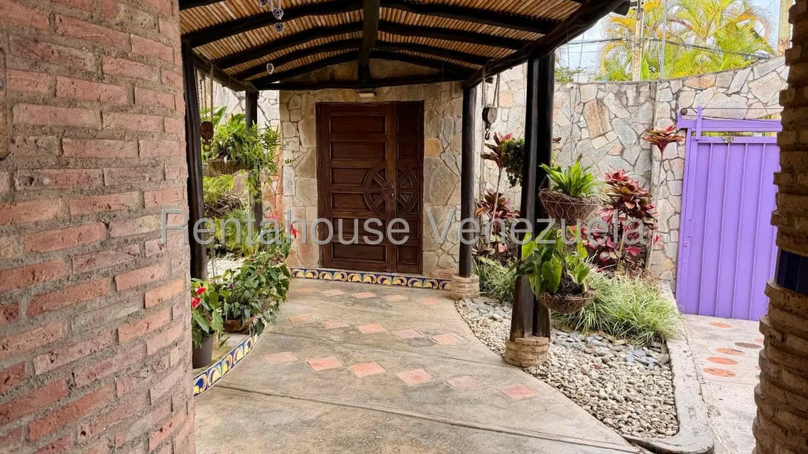 Casa (1 Nivel) en Venta en Los Guayabitos, Distrito Metropolitano - 55