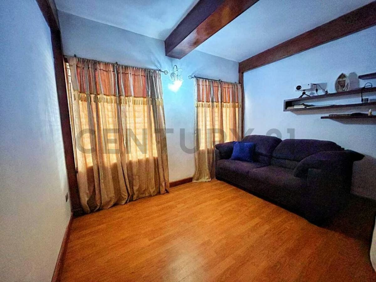 Cuatro Propiedades En Una: Inversión Maestra en Altagracia, Isla de Margarita - 5