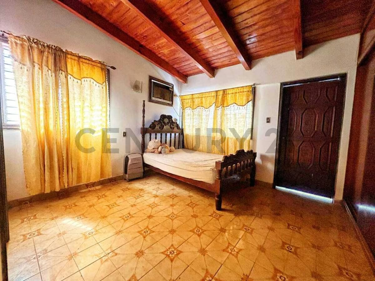 Cuatro Propiedades En Una: Inversión Maestra en Altagracia, Isla de Margarita - 8