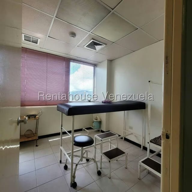 Comercial (Consultorio Medico) en Alquiler en San Bernardino, Distrito Metropolitano - 6
