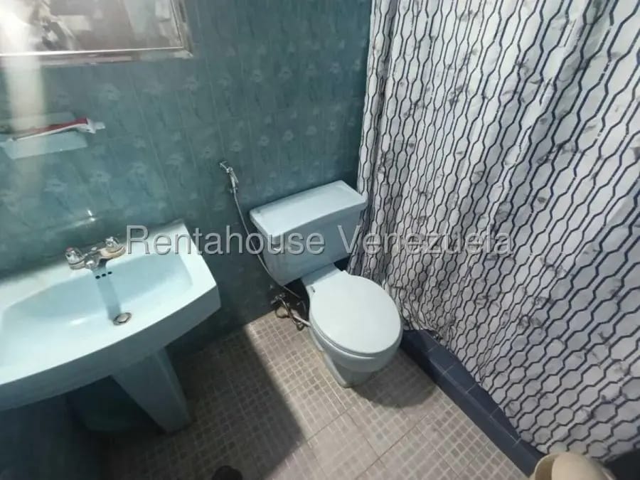 Casa en Venta en Santa Cecilia Caracas - 2