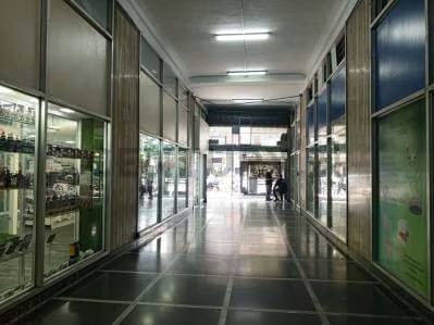 CENTRICA OFICINA EN VENTA EN CHACAO - 4