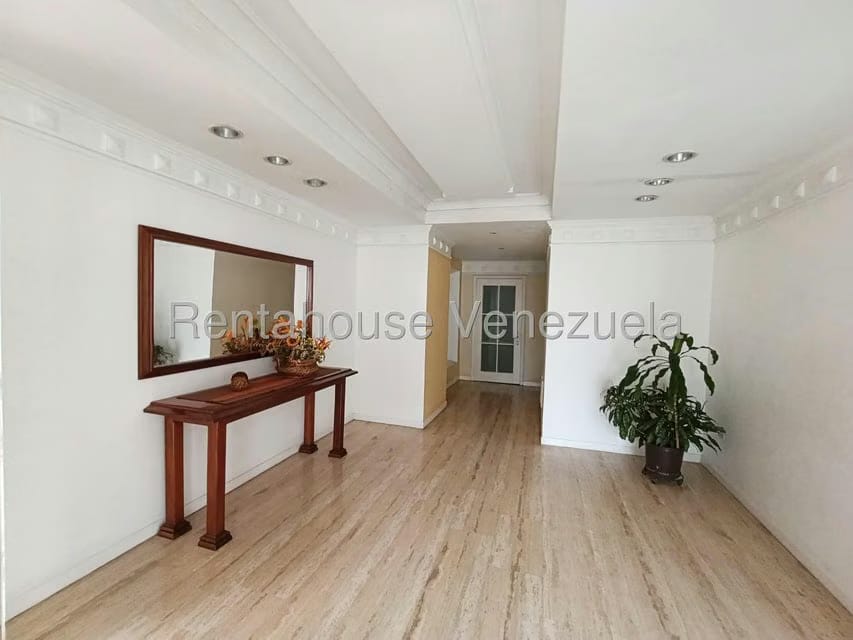 Apartamento (1 Nivel) en Alquiler en Trigal Norte, Carabobo - 3