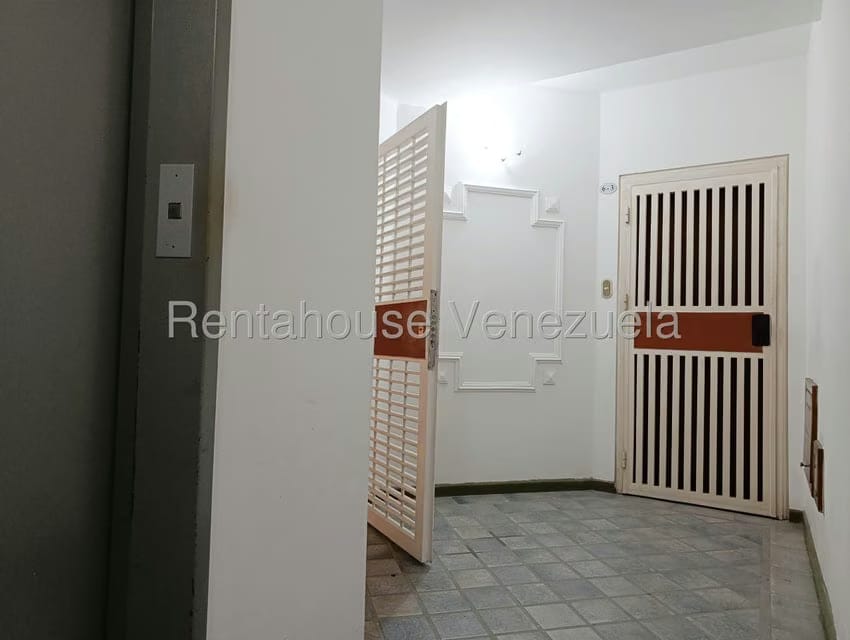 Apartamento (1 Nivel) en Alquiler en Trigal Norte, Carabobo - 10