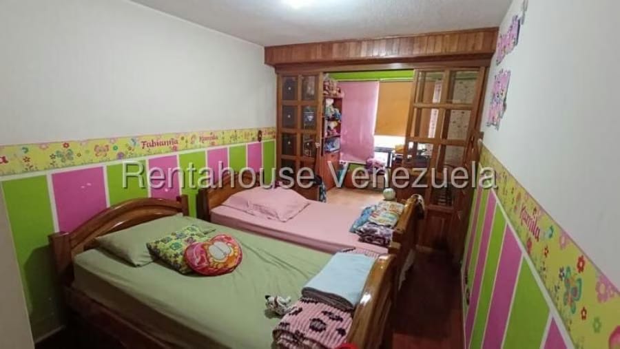 Apartamento en Venta en El Paraiso Caracas - 2