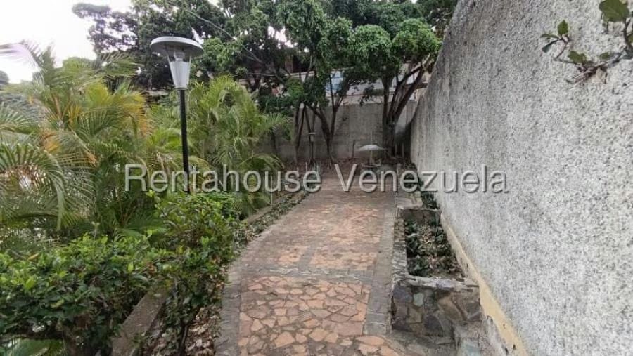 Apartamento en Venta en El Paraiso Caracas - 11