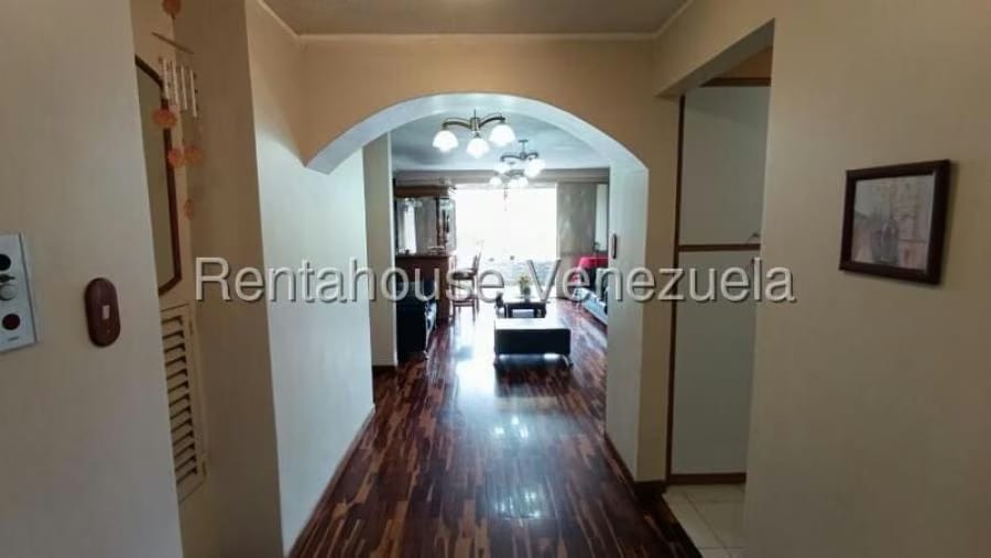 Apartamento en Venta en El Paraiso Caracas - 18