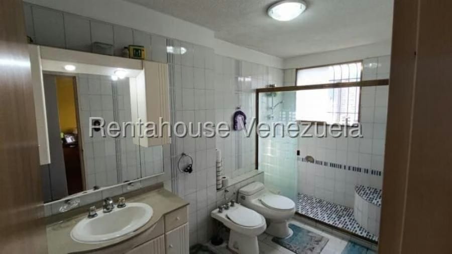 Apartamento en Venta en El Paraiso Caracas - 8