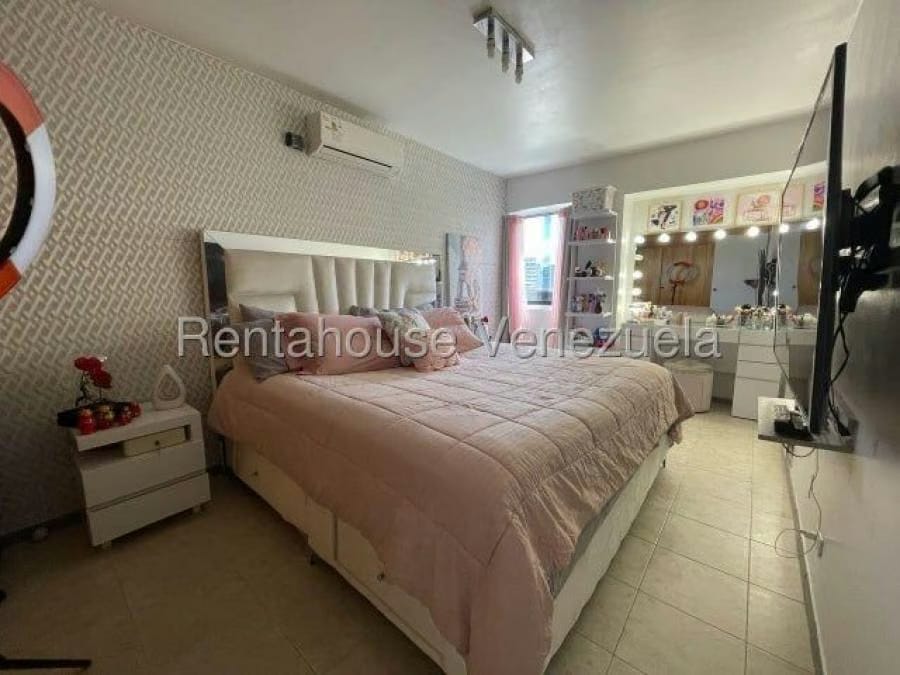 Apartamento en Venta en los dos caminos Caracas