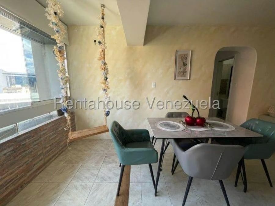 Apartamento en Venta en los dos caminos Caracas - 11