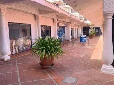 Local comercial en el centro comercial CCM en venta - 8