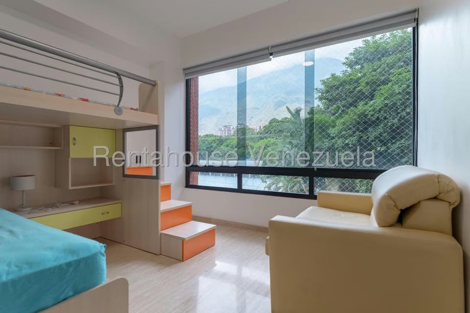 Apartamento (1 Nivel) en Alquiler en Los Chorros, Distrito Metropolitano - 19