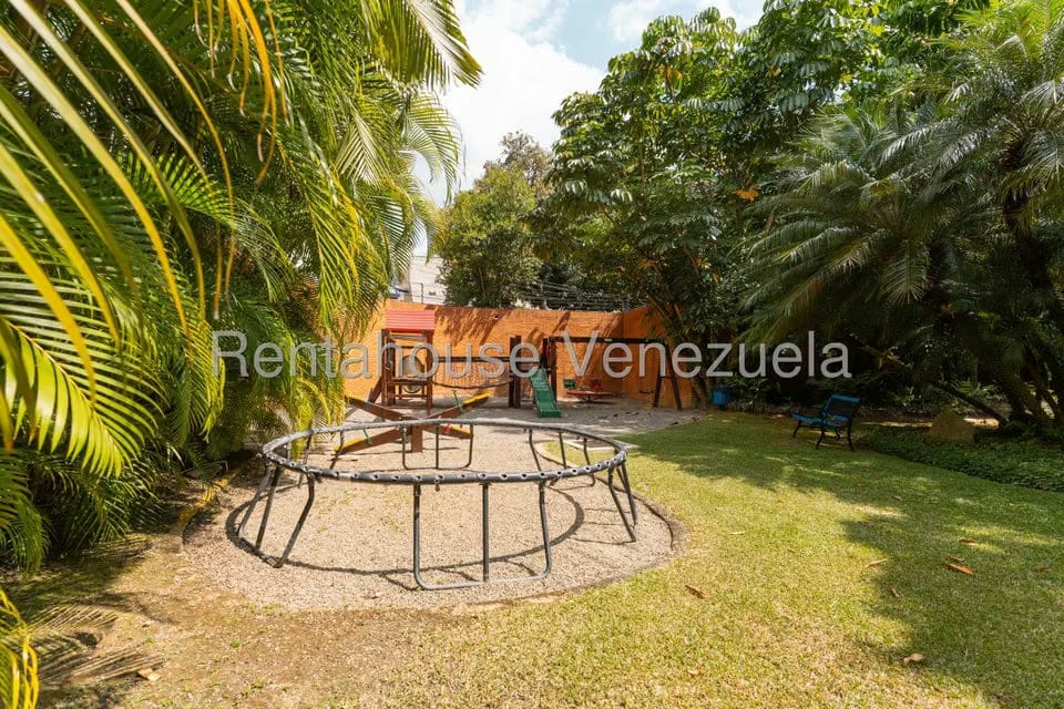 Apartamento (1 Nivel) en Alquiler en Los Chorros, Distrito Metropolitano - 29