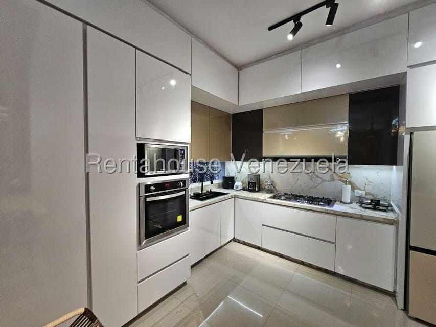 Casa (Multipes Niveles) en Venta en Vista Alegre, Distrito Metropolitano - 15