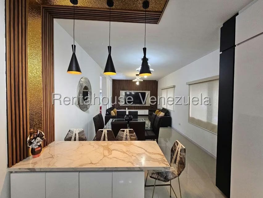 Casa (Multipes Niveles) en Venta en Vista Alegre, Distrito Metropolitano - 16