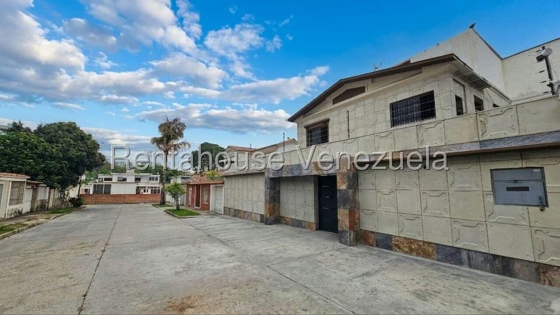 Casa (Multipes Niveles) en Venta en Vista Alegre, Distrito Metropolitano - 3