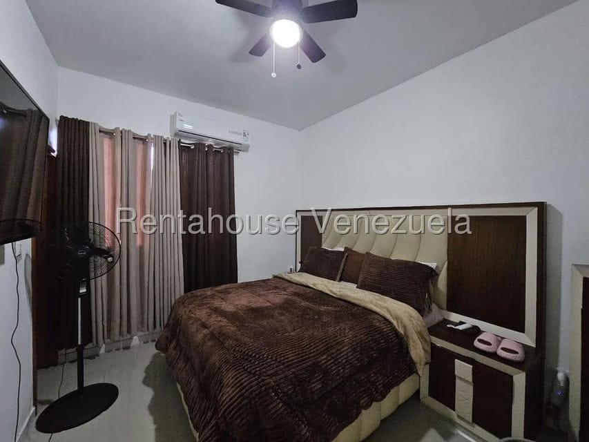 Casa (Multipes Niveles) en Venta en Vista Alegre, Distrito Metropolitano - 23