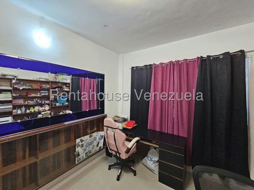 Casa (Multipes Niveles) en Venta en Vista Alegre, Distrito Metropolitano - 40