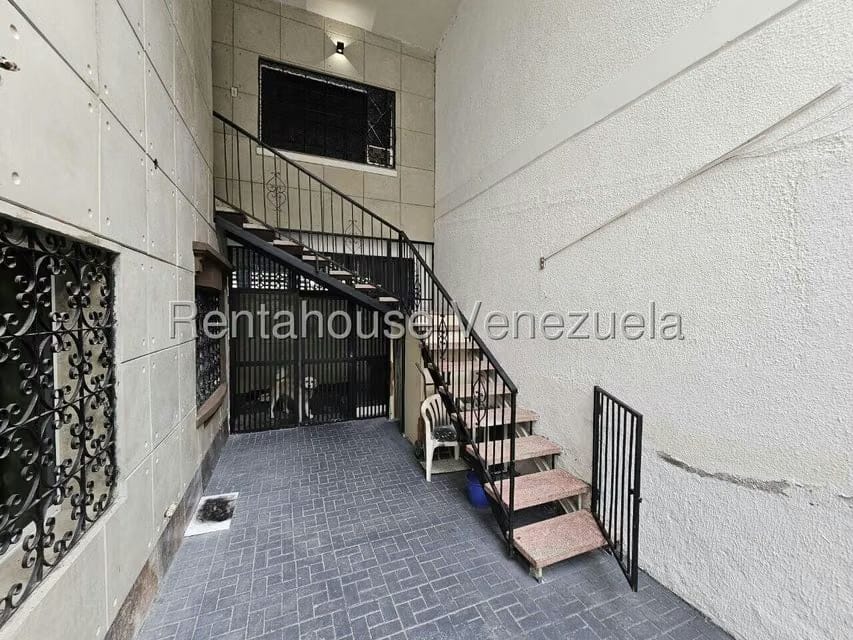 Casa (Multipes Niveles) en Venta en Vista Alegre, Distrito Metropolitano - 45