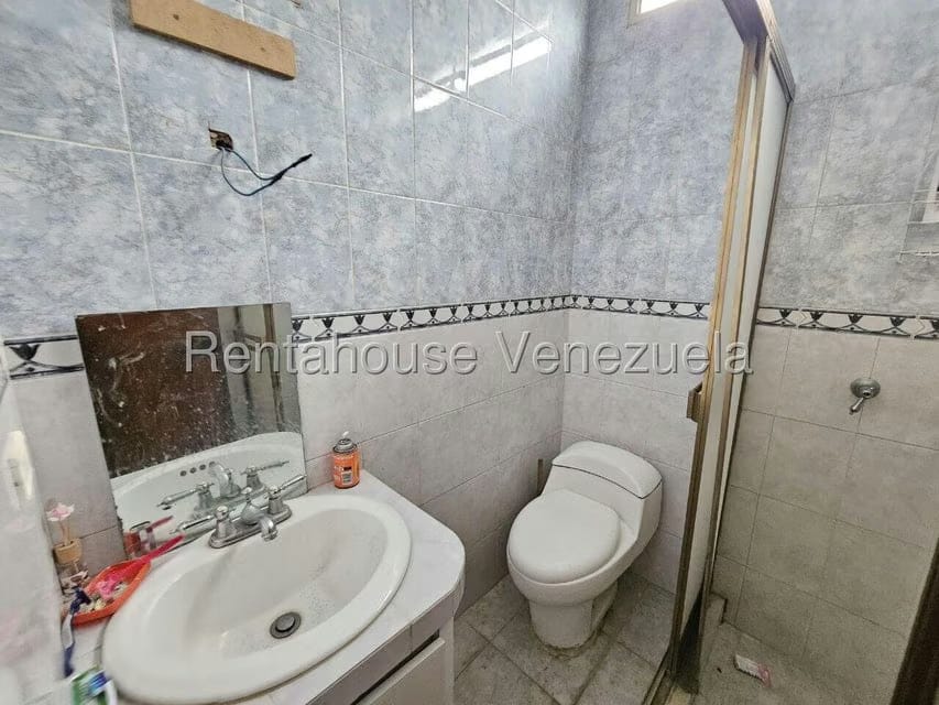 Casa (Multipes Niveles) en Venta en Vista Alegre, Distrito Metropolitano - 52
