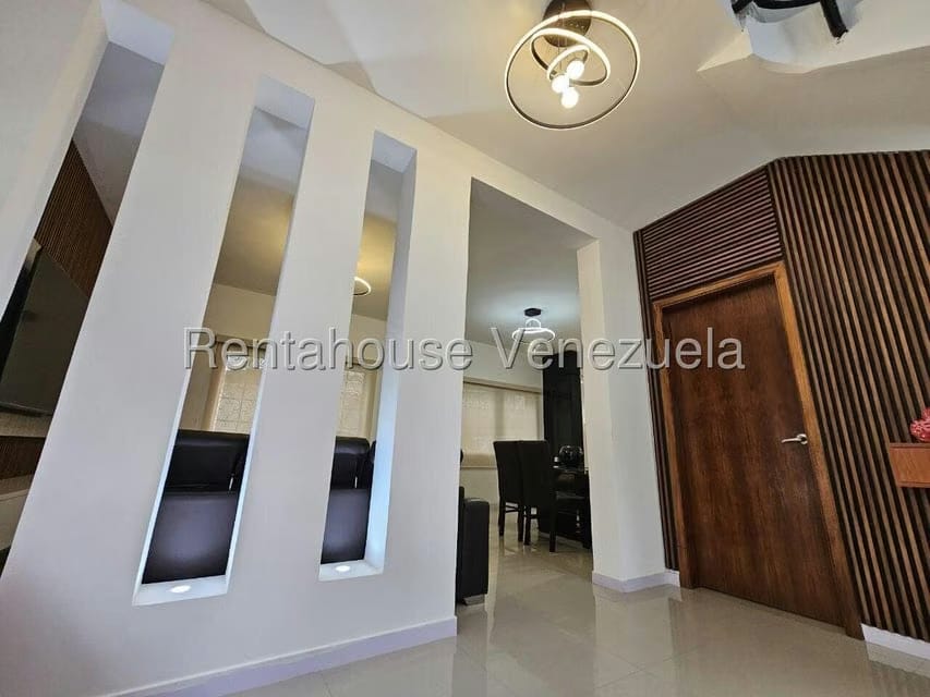 Casa (Multipes Niveles) en Venta en Vista Alegre, Distrito Metropolitano - 8