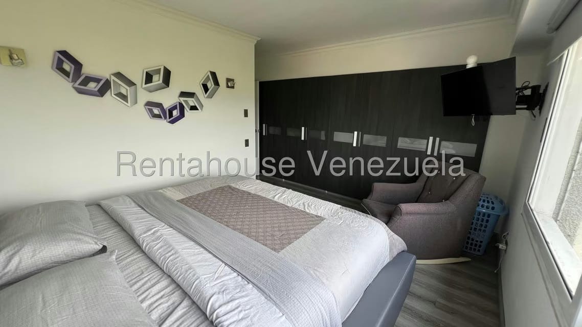 Apartamento (1 Nivel) en Venta en Lomas de Prados del Este, Distrito Metropolitano - 15