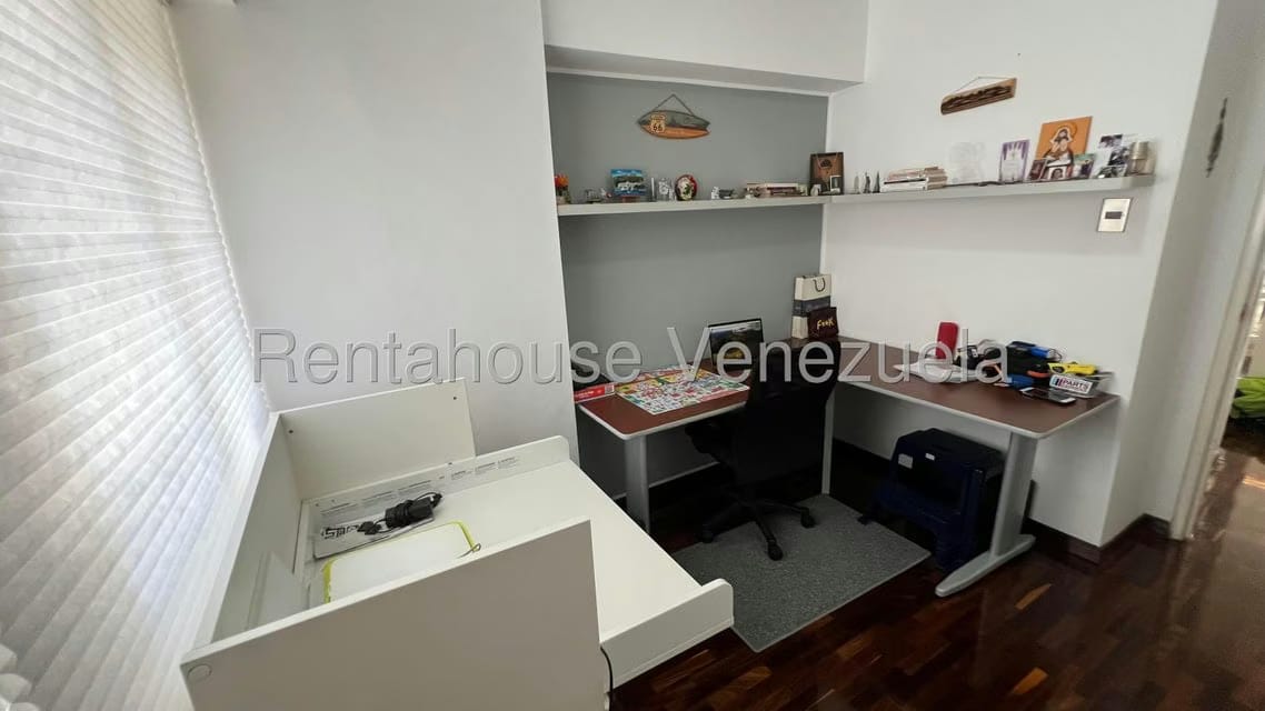 Apartamento (1 Nivel) en Venta en Lomas de Prados del Este, Distrito Metropolitano - 21