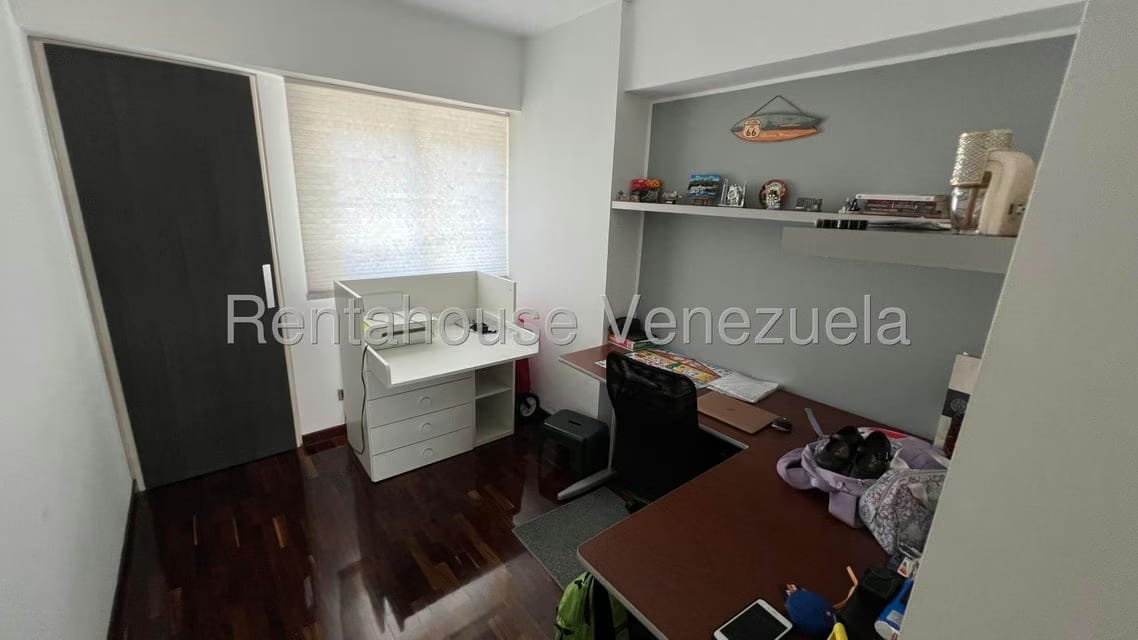 Apartamento (1 Nivel) en Venta en Lomas de Prados del Este, Distrito Metropolitano - 22