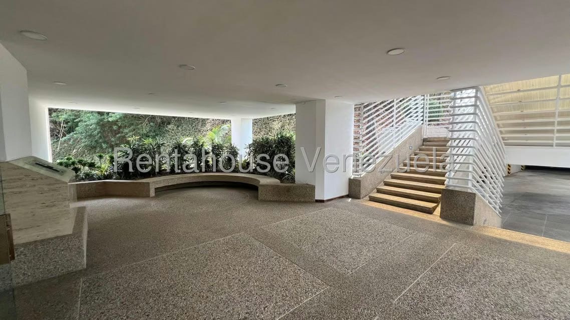 Apartamento (1 Nivel) en Venta en Lomas de Prados del Este, Distrito Metropolitano - 25