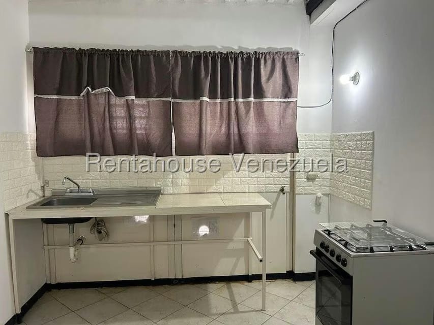 Anexo (1 Nivel) en Alquiler en La Trinidad, Distrito Metropolitano - 6