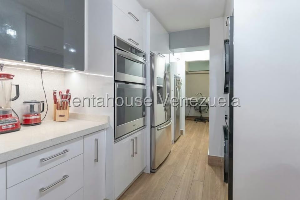 Apartamento (1 Nivel) en Venta en Colinas de Los Chaguaramos, Distrito Metropolitano - 15