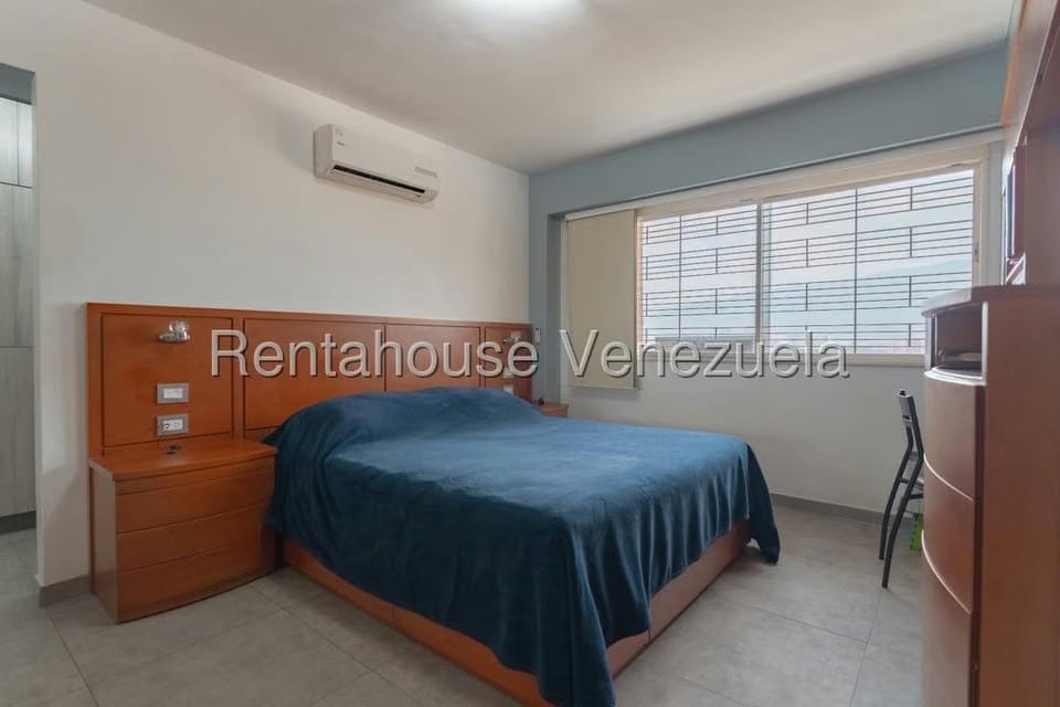 Apartamento (1 Nivel) en Venta en Colinas de Los Chaguaramos, Distrito Metropolitano - 21