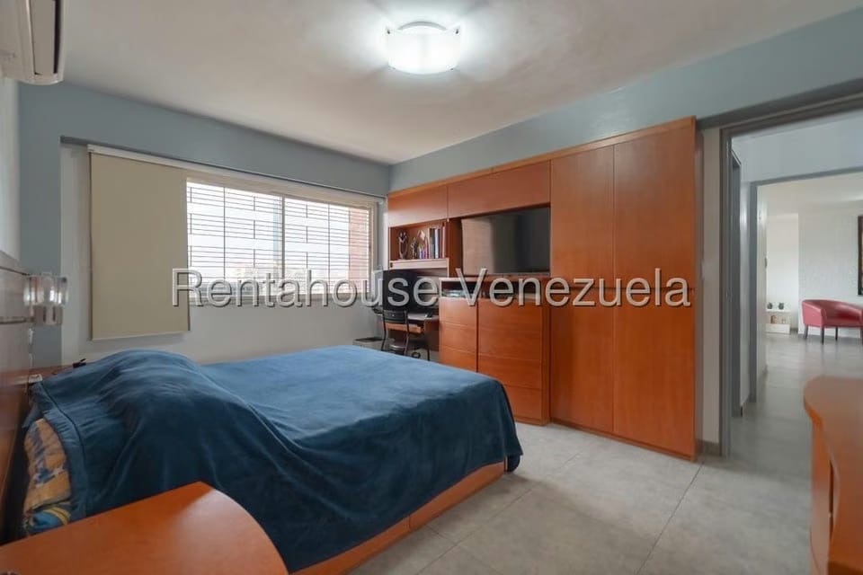 Apartamento (1 Nivel) en Venta en Colinas de Los Chaguaramos, Distrito Metropolitano - 29