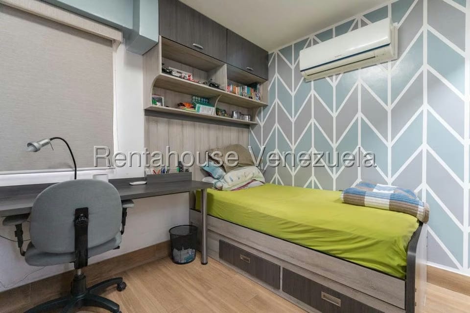 Apartamento (1 Nivel) en Venta en Colinas de Los Chaguaramos, Distrito Metropolitano - 33