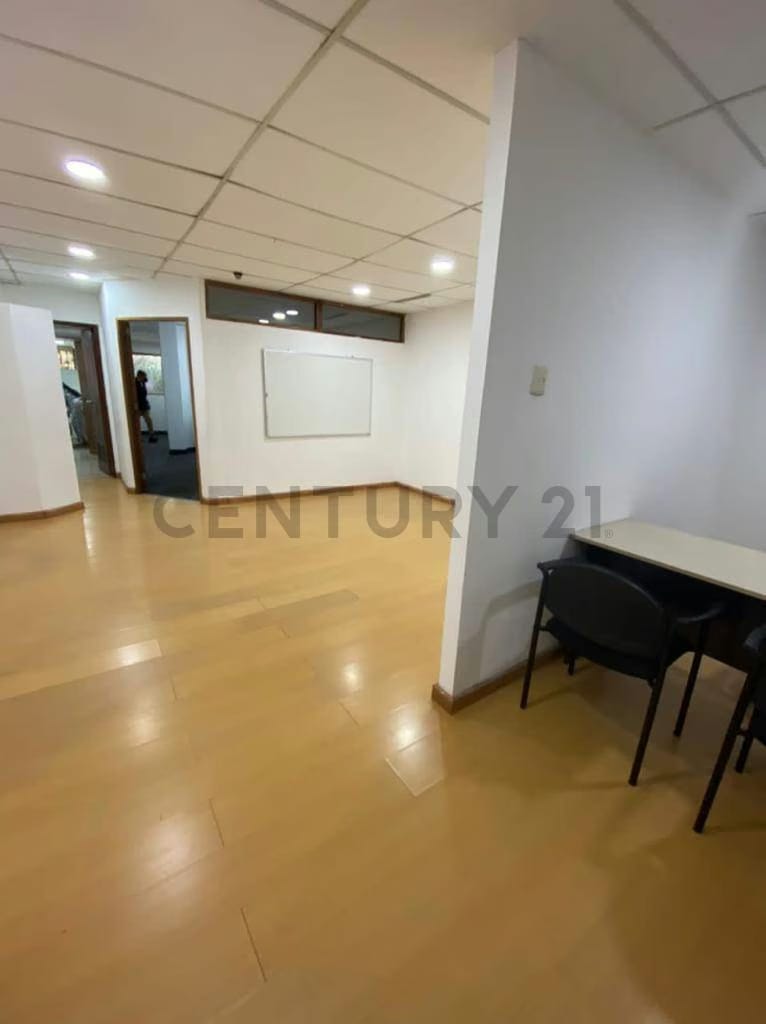 Oficina en arrendamiento en el Unicentro Virginia - 5