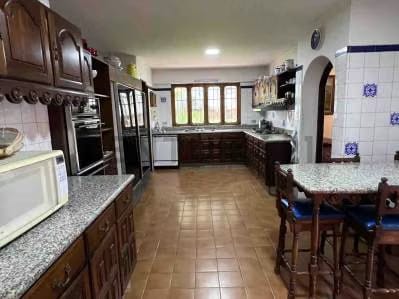 Prados del Este Envidiable Casa en Venta, amplio y precioso Jardín Calle Cerrada - 5