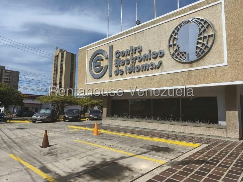 Comercial (Local Comercial) en Alquiler en Dr Portillo, Zulia - 2
